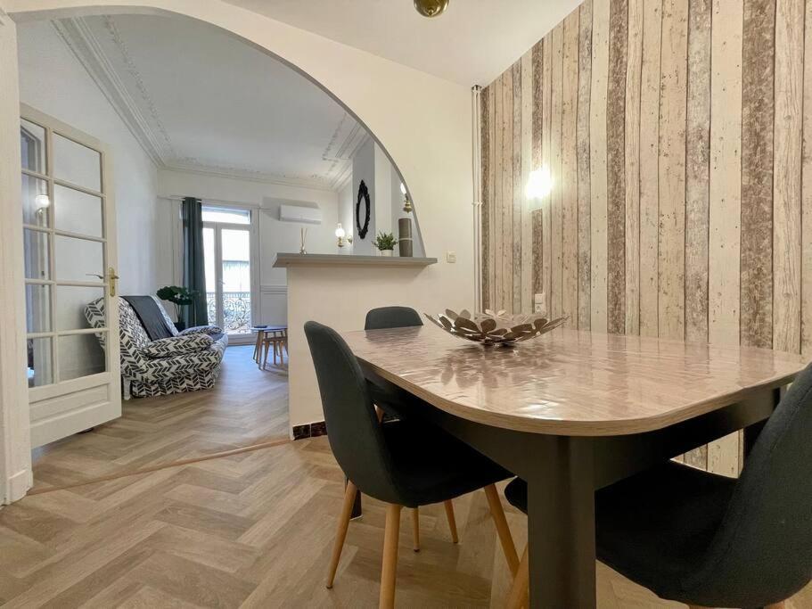 Le Repos Du Chameau ઼ Climatise Apartment Beziers Bagian luar foto